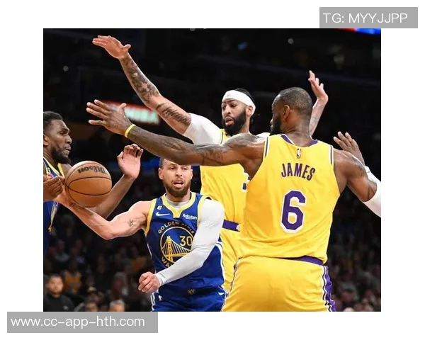 康宁汉姆创队史新纪录连续五场至少25分10助攻跻身NBA历史前五